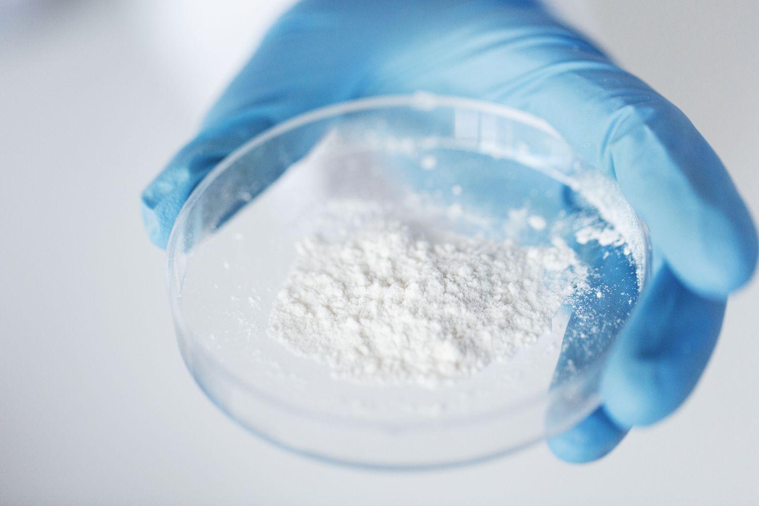 What is H4CBD? Is H4CBD Really 100 Times Stronger Than CBD?